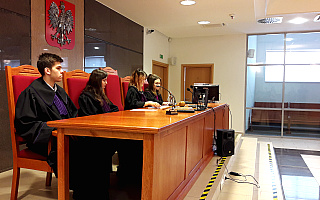 Uczniowie olsztyńskiego liceum przejęli salę rozpraw w Sądzie Okręgowym